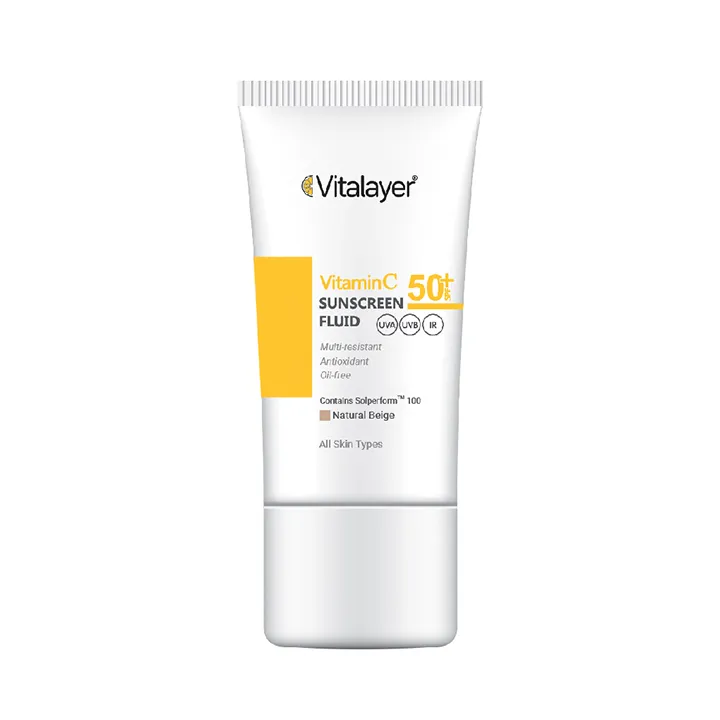 فلوئید ضدآفتاب بی‌رنگ ویتالیر SPF50 مدل Vitamin C مناسب انواع پوست حجم 50 میلی‌لیتر